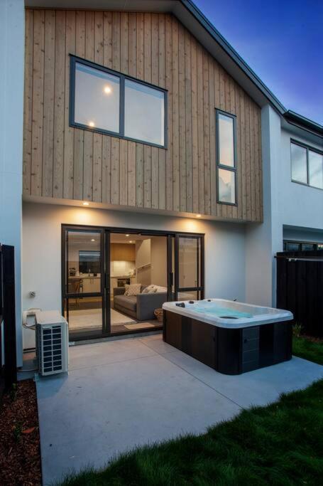 Stylish Townhouse With Hot Tub Διαμέρισμα Κράισττσερτς Εξωτερικό φωτογραφία